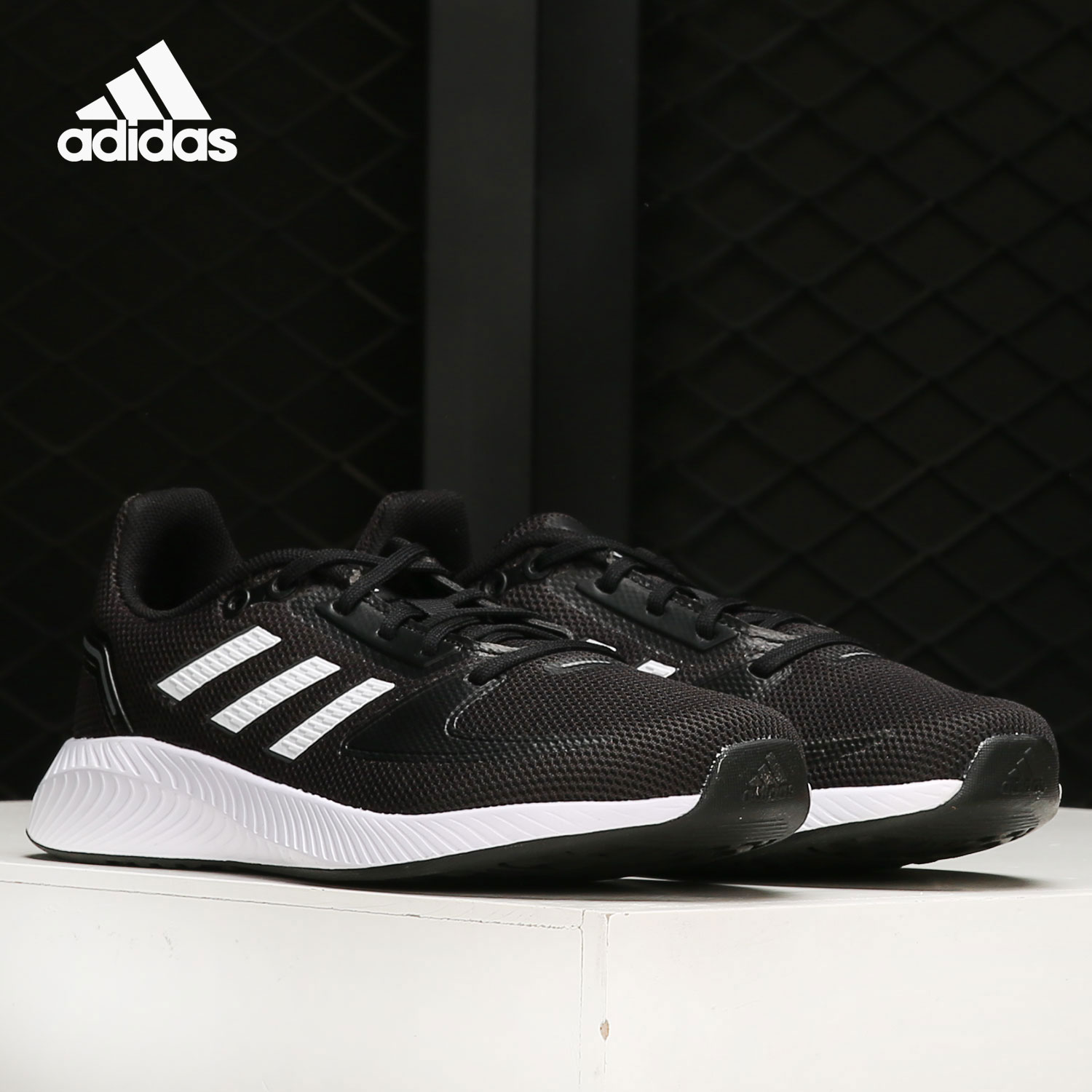 阿迪达斯RUNFALCON女子跑步鞋