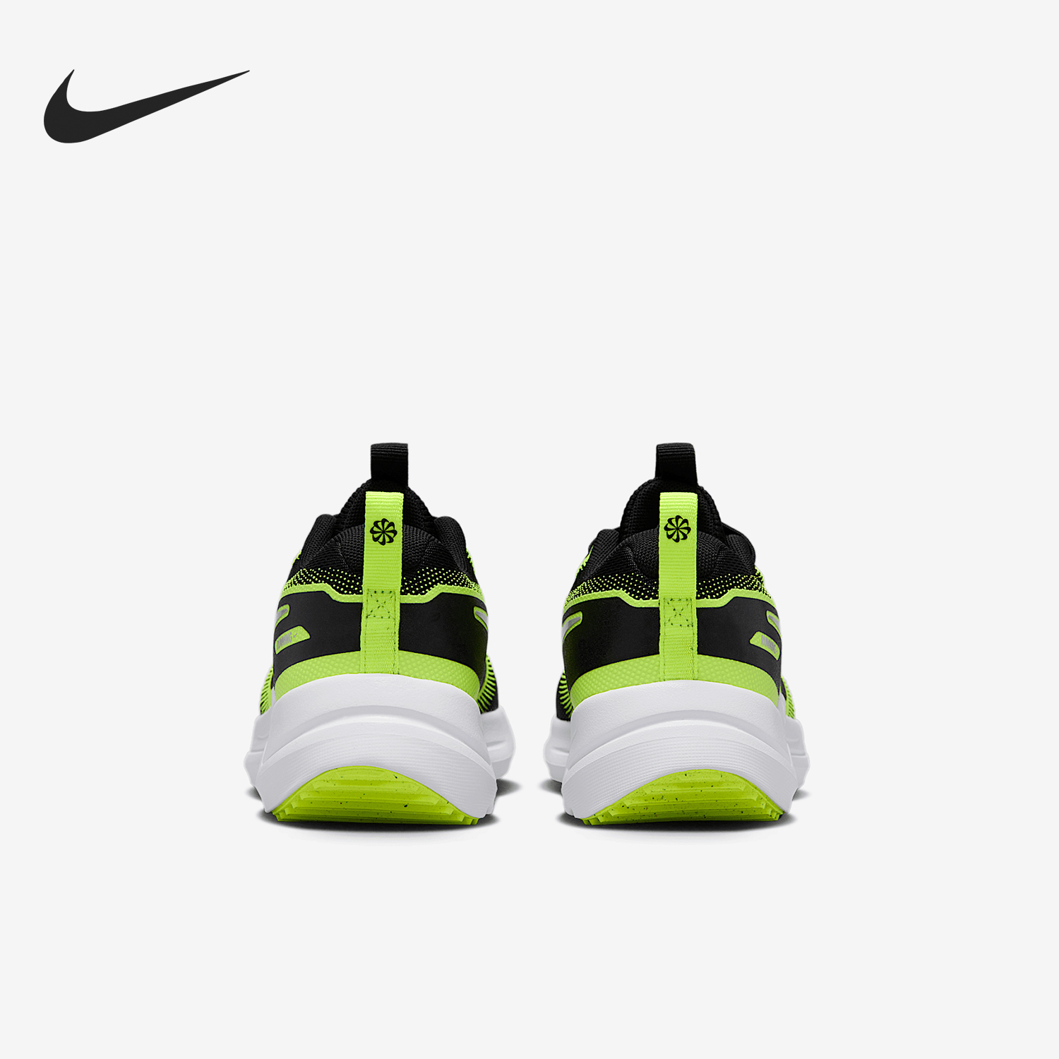 耐克大童运动厚底耐磨跑步鞋