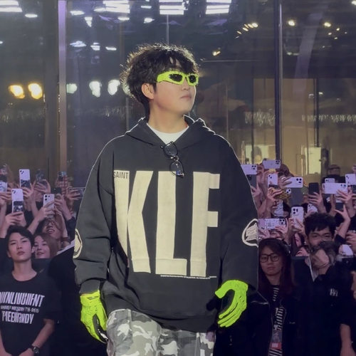 SAINT Mxxxxxx The KLF 联名款徽标logo印花宽松休闲套头连帽卫衣