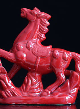 陶瓷马摆件风生水起家居装饰品大红色陶瓷马客厅办公室工艺品摆