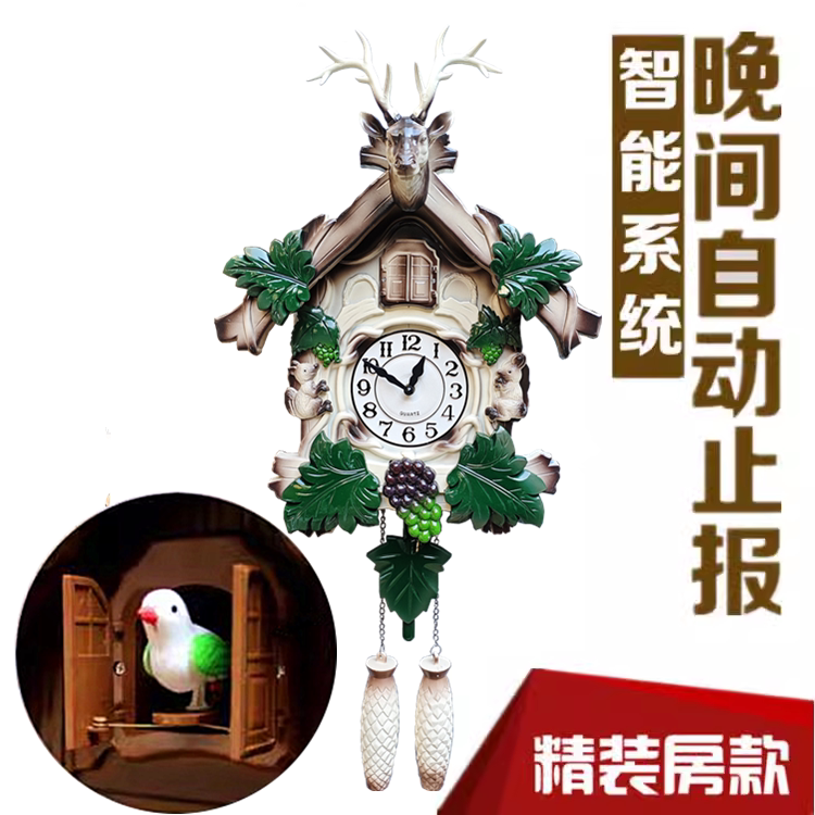 客厅整点报时布谷鸟挂在