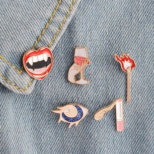 热销欧美吸血鬼红唇葡萄酒吸烟工具别针女性夹克翻领珐琅胸针创意