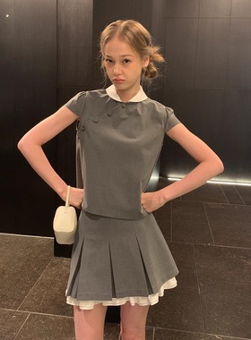 KERNEL COSMOS 苔灰絮语 新中式撞色小翻领斜门襟上衣百褶裙套装