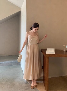 KERNEL COSMOS 梧桐落夏 夏季温柔蝴蝶结抽褶带胸垫吊带连衣裙