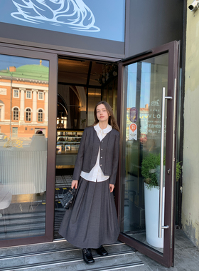 KERNEL COSMOS 希尔维斯画刊 Du家定制异型扣西装外套百褶裙套装