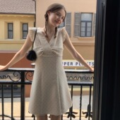 KERNEL 连衣裙收腰显瘦短裙 纽结V领波点小飞袖 COSMOS 波里画报