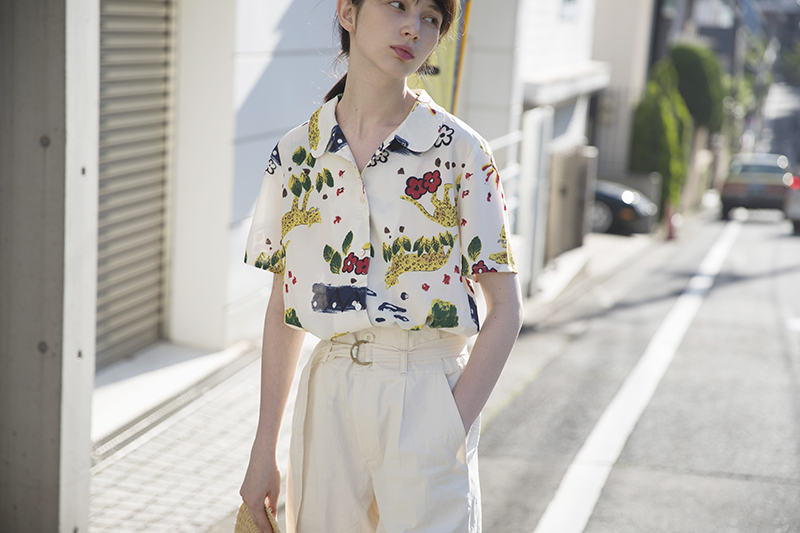 果核宇宙 豹子花朵夏威夷衬衫女夏V领宽松短袖chic气质休闲上衣