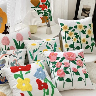 法式 田园现代简约跨境花朵刺绣沙发靠垫抱枕民宿绣花郁金香枕套