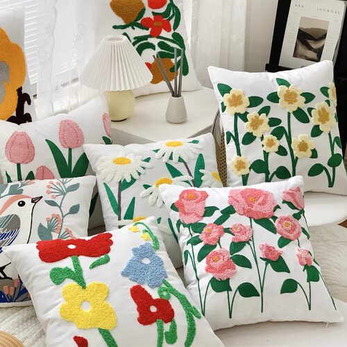 法式田园现代简约跨境花朵刺绣沙发靠垫抱枕民宿绣花郁金香枕套