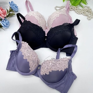 安莉芳小胸厚杯上托聚拢文胸女士性感蕾丝光面内衣EB1678