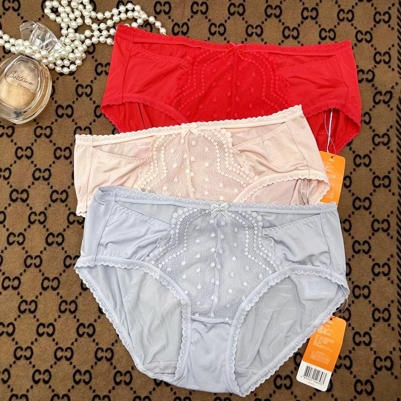 安莉芳旗下安朵蕾丝拼接性感低腰