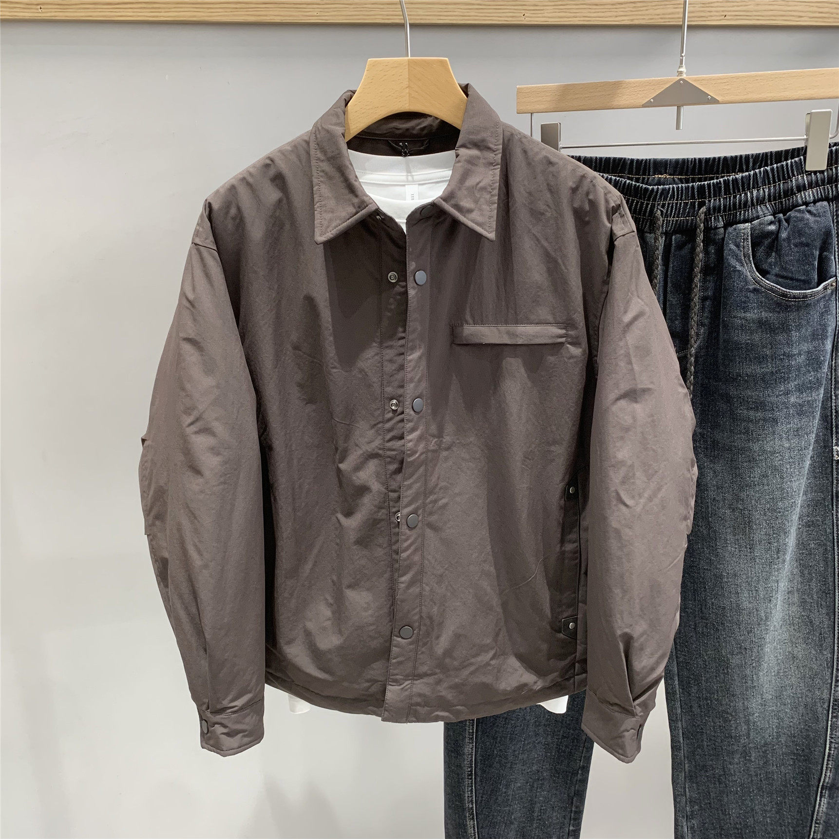衬衫式轻薄羽绒服男士