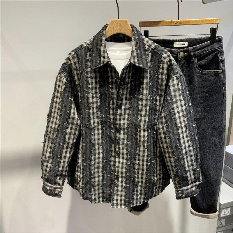 设计感刮破翻领羽绒服