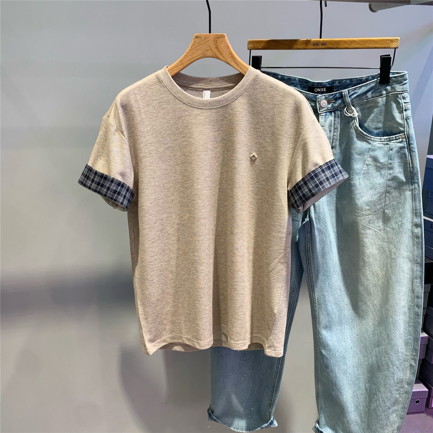 袖口格子拼色圆领短袖T恤韩版时尚男士简约纯色休闲宽松打底衫潮t