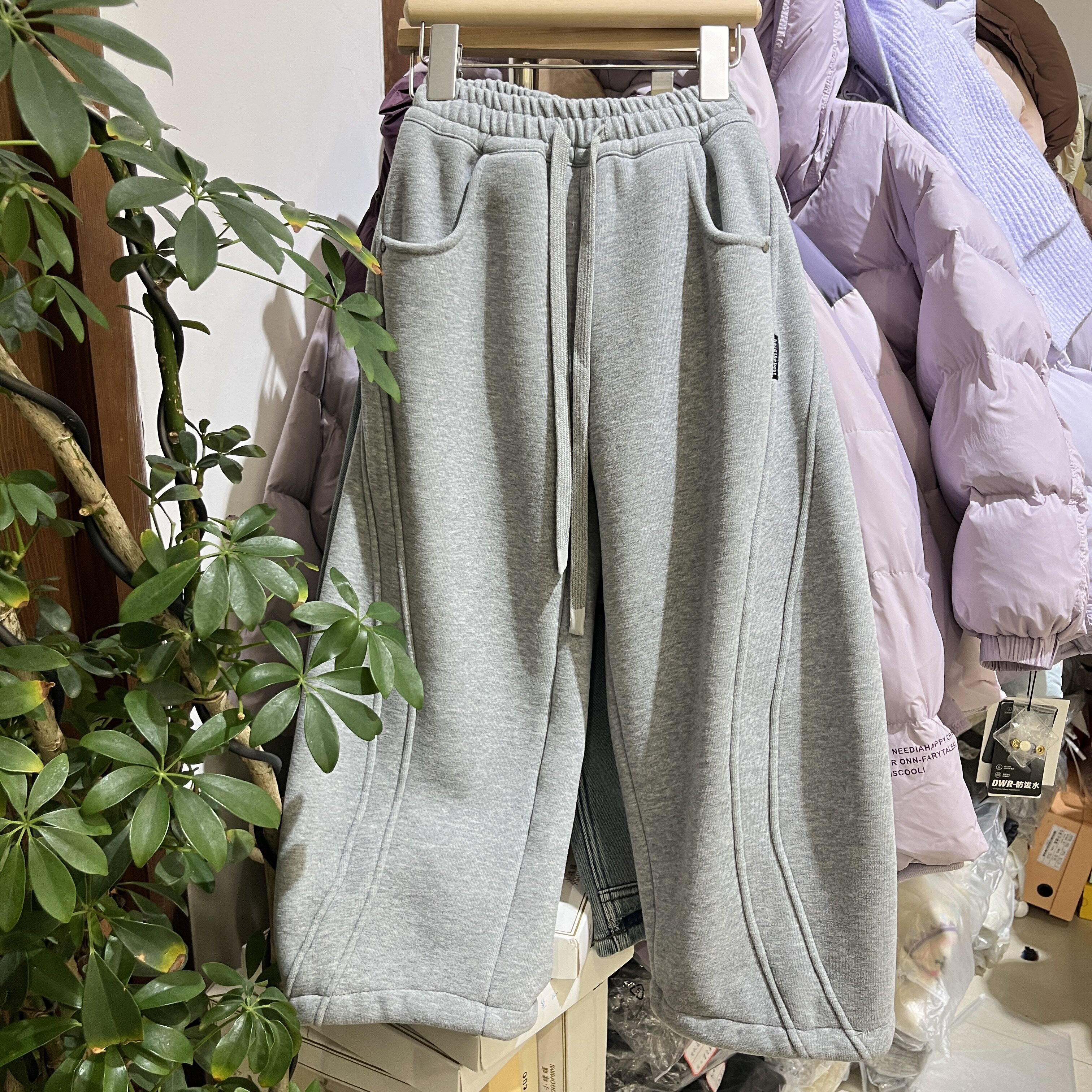 实体店冬装新款男童女童灰色韩版加绒裤中大童潮版弯刀直筒裤卫裤