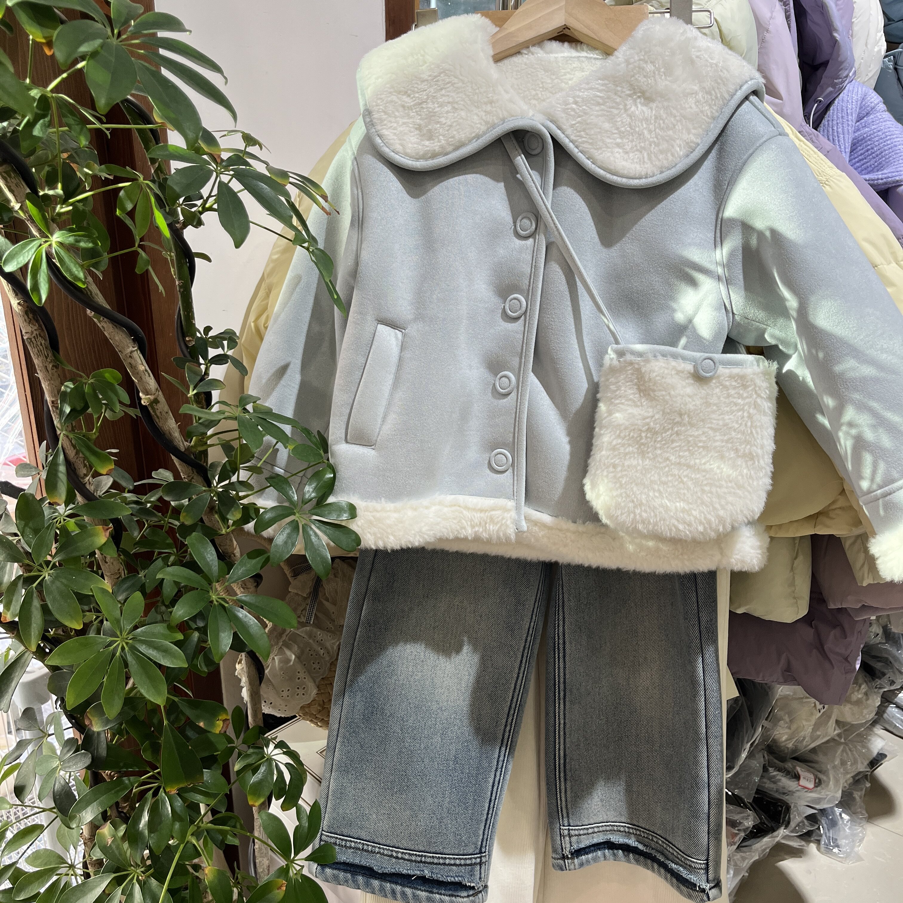 年货大衣冬装新款女童韩版显白蓝色大翻领皮毛一体加绒加厚外套