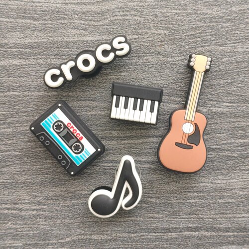 智必星Crocs洞洞鞋音乐鞋扣
