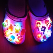 3D立体LED洞洞鞋 花PVC卡通闪灯配件饰品 crocs夜光亮灯儿童鞋 鞋 扣