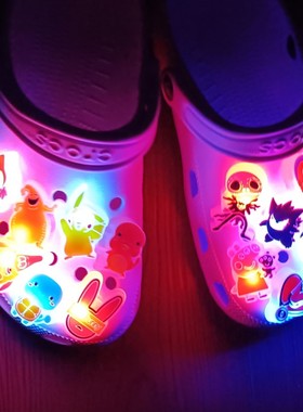 3D立体LED洞洞鞋鞋扣 crocs夜光亮灯儿童鞋花PVC卡通闪灯配件饰品