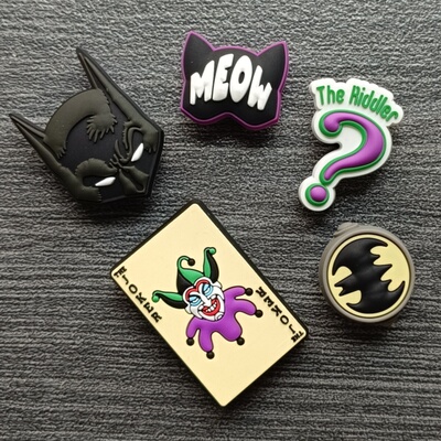 小丑扑克牌鞋扣卡骆驰蝙蝠侠鞋花