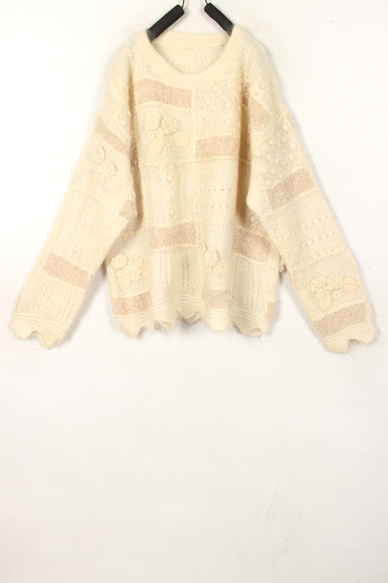 vintage米白色立体钩花秋冬装