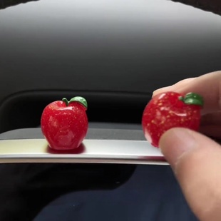 新车礼物2026事事顺荔屏幕装 饰品汽车创意中控台可爱车载苹果摆件