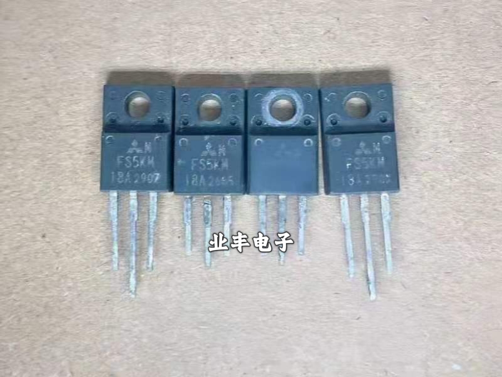 原装拆机FS5KM-18A场效应管FS5KM-16 900V5A三极管TO220F封装