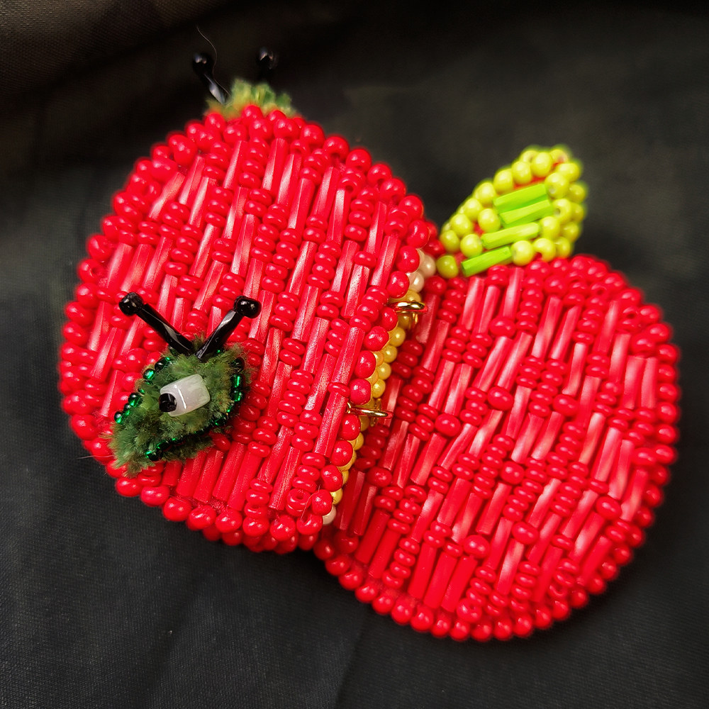 手作胸针女创意翻页苹果胸针趣味设计师款小众低调日常复古高级