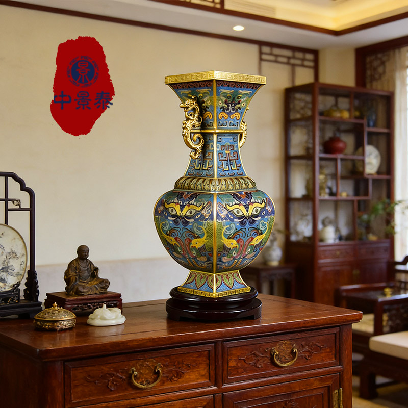 北京景泰蓝老货饕餮纹龙耳四方瓶图片