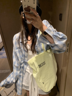法式新款复古格子衬衫女设计感小众宽松休闲百搭长袖衬衣外套上衣