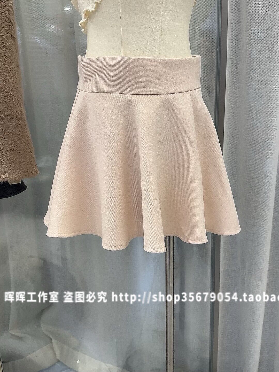 2026女装新款韩版高腰显瘦纯色百搭短裙A字裙伞裙短裙