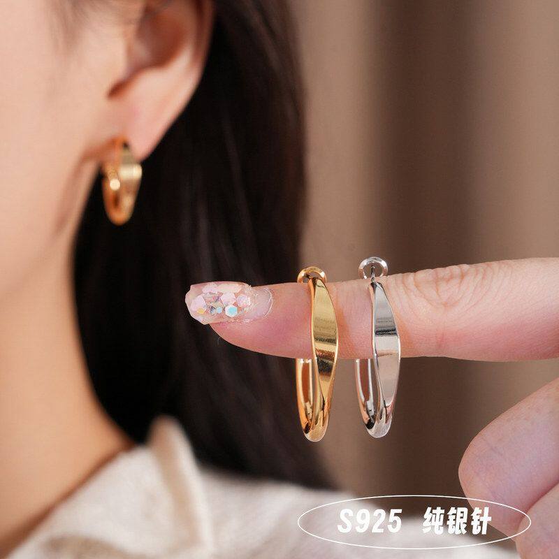 女韩系极轻奢简风耳环S925高级