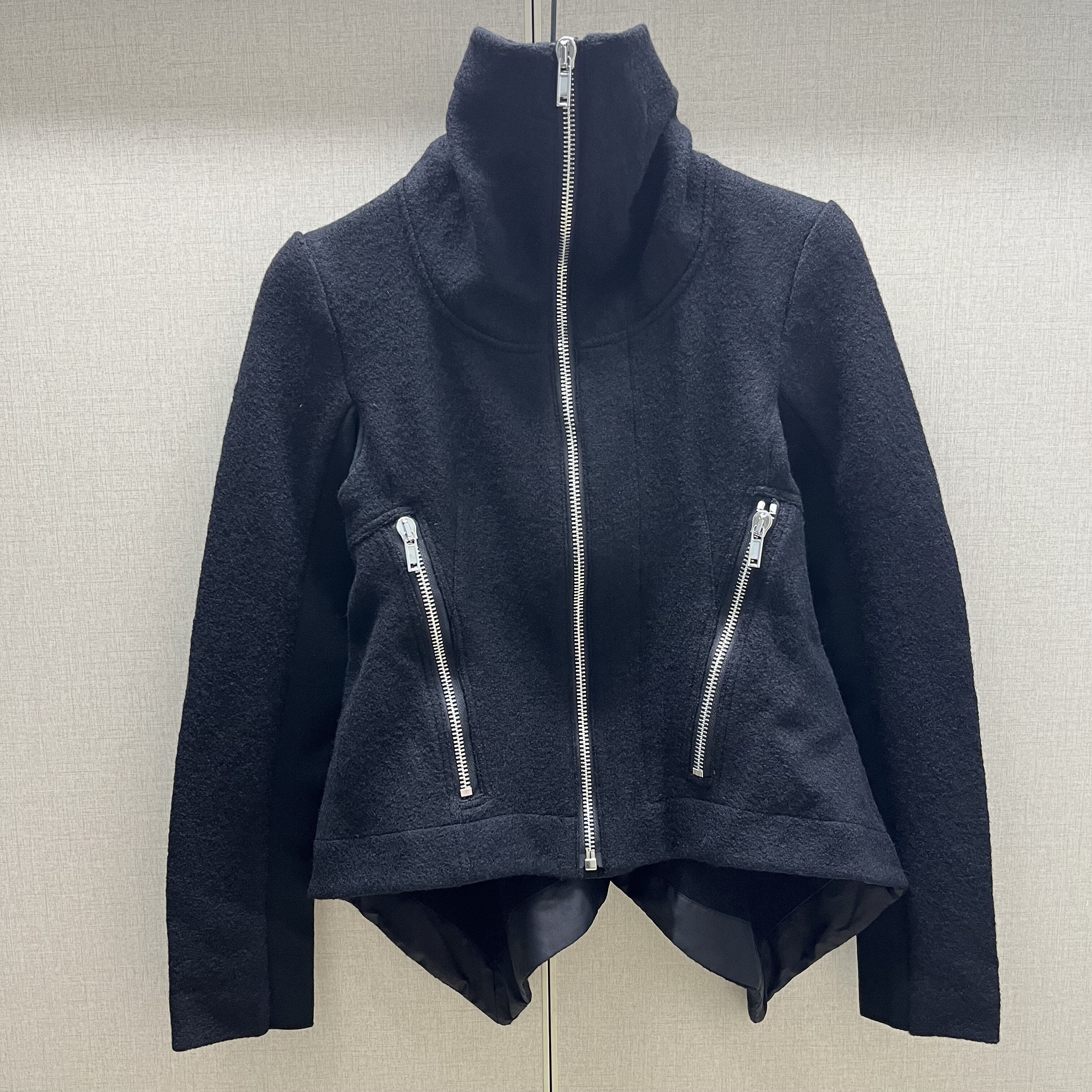 秋冬暗黑R风O女款燕尾拉链开衫高领女士修身显瘦毛呢子长袖外套