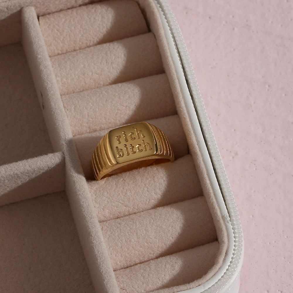 欧美跨境网红同款RICH BITCH英文戒指小众设计潮流摩登风饰品女