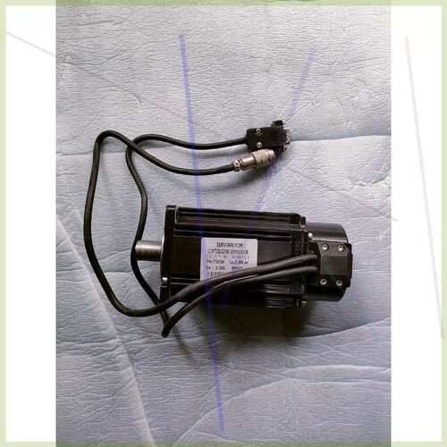 议价LCMT08L02NB-10M03630B 伺服马达750w