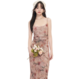 尔给裙子夏季女2024新款小众设计法式气质超好看碎花吊带连衣裙