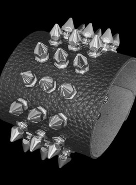 塑料宝塔铆钉PU皮质蒸汽朋克手链