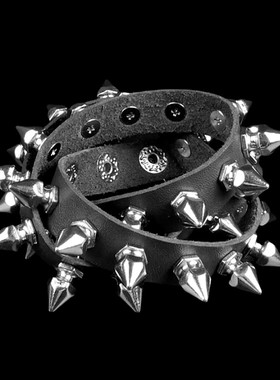 塑料宝塔形铆钉黑色柔软朋克手链