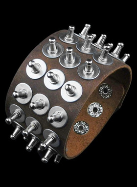 银色奶嘴钉咖啡棕色软皮朋克手链