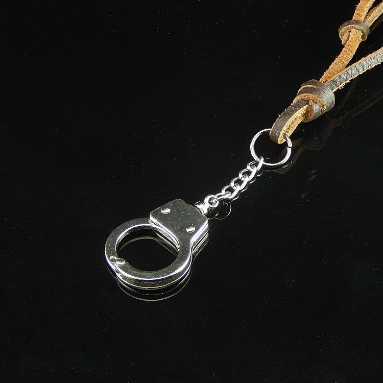 银色挂扣拉环时尚个性棕色牛皮朋克项链男女吊坠饰品挂链表演道具
