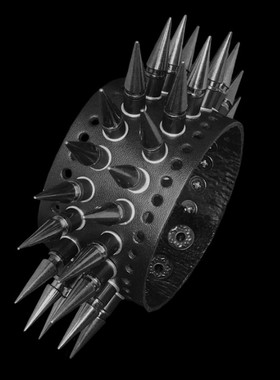 枪黑钉塑料圆柱霸气牛皮朋克手链