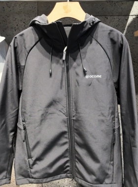 阿珂姆软壳衣休闲夹克连帽防风防泼水加绒保暖男外套