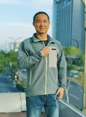 阿珂姆软壳衣加绒防风防泼水春秋男士立领保暖外套户外休闲抓绒衣