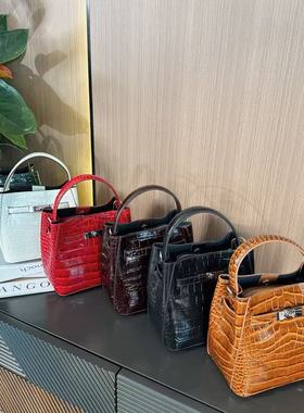 头层鳄鱼纹牛皮双色琉璃皮时尚水桶包尺寸19x19x13--Y30CB716015