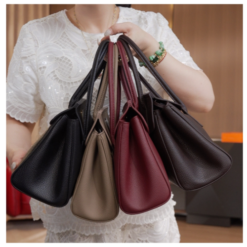 Y29CB11571051休闲百搭包包/27x8x21cm