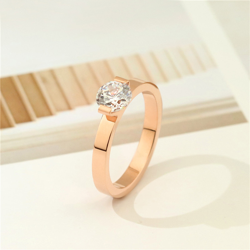 一克拉戒指女时尚个性钛钢18k金
