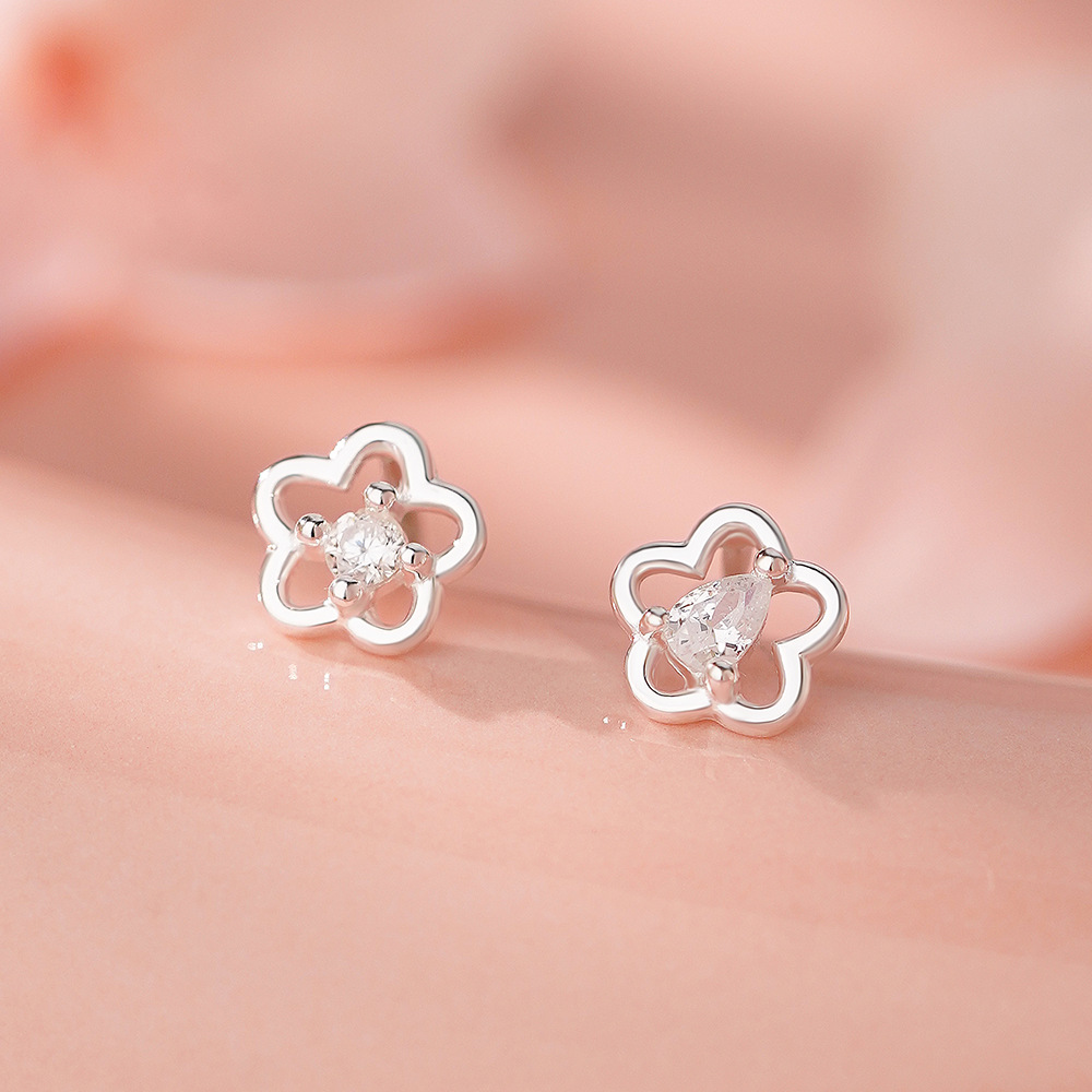 S999纯银高级感甜美花朵锆石耳钉女清新韩风气质小众精致耳饰
