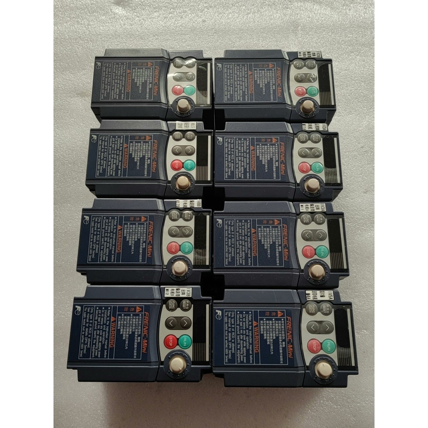 FRN04C1S-7C 变频器 成色漂亮 400W 0