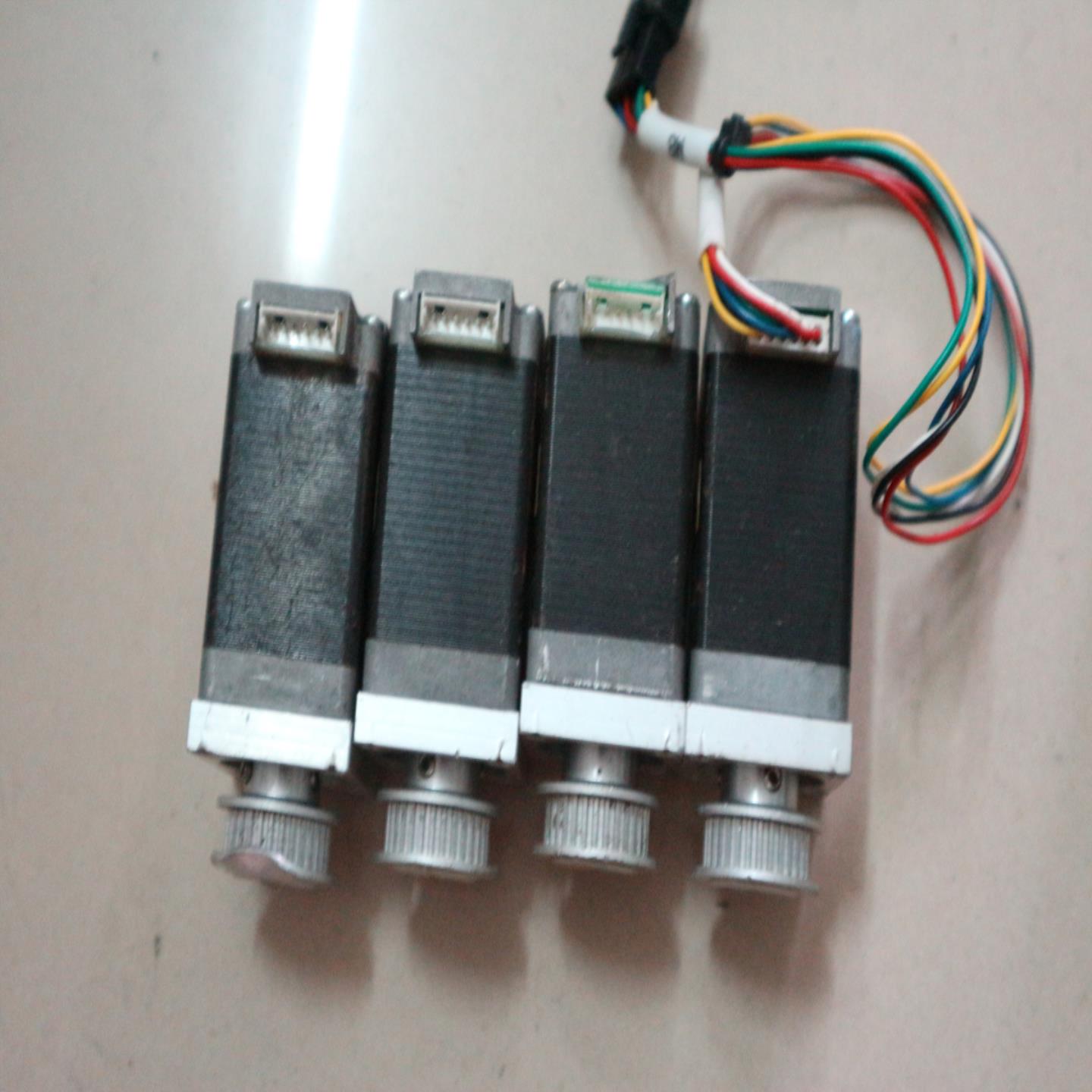 二手拆机东方电机  DST28EL61A0000000  44V  095A  1133 现货