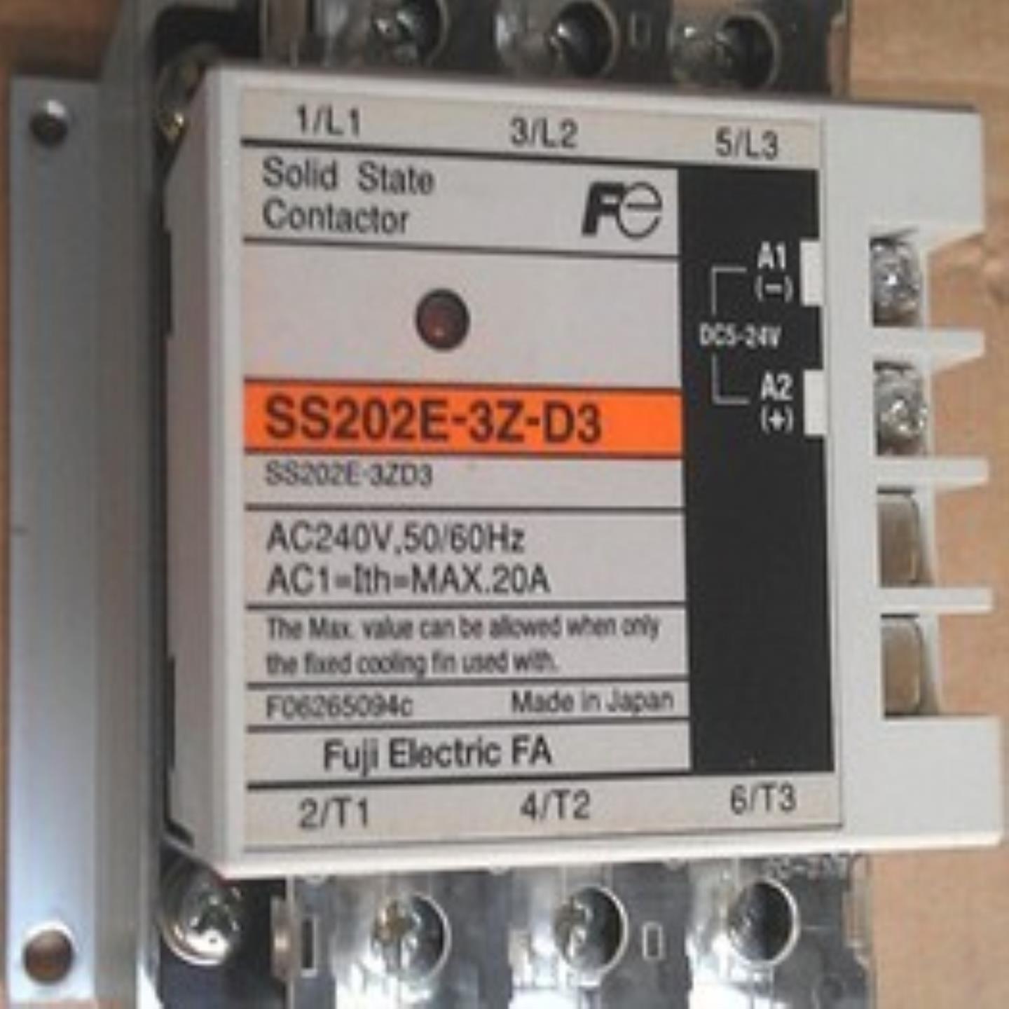 正品固态继电器SS202E-3Z-D3SS302E-3Z-D3SS402ESS502E-3Z-D3